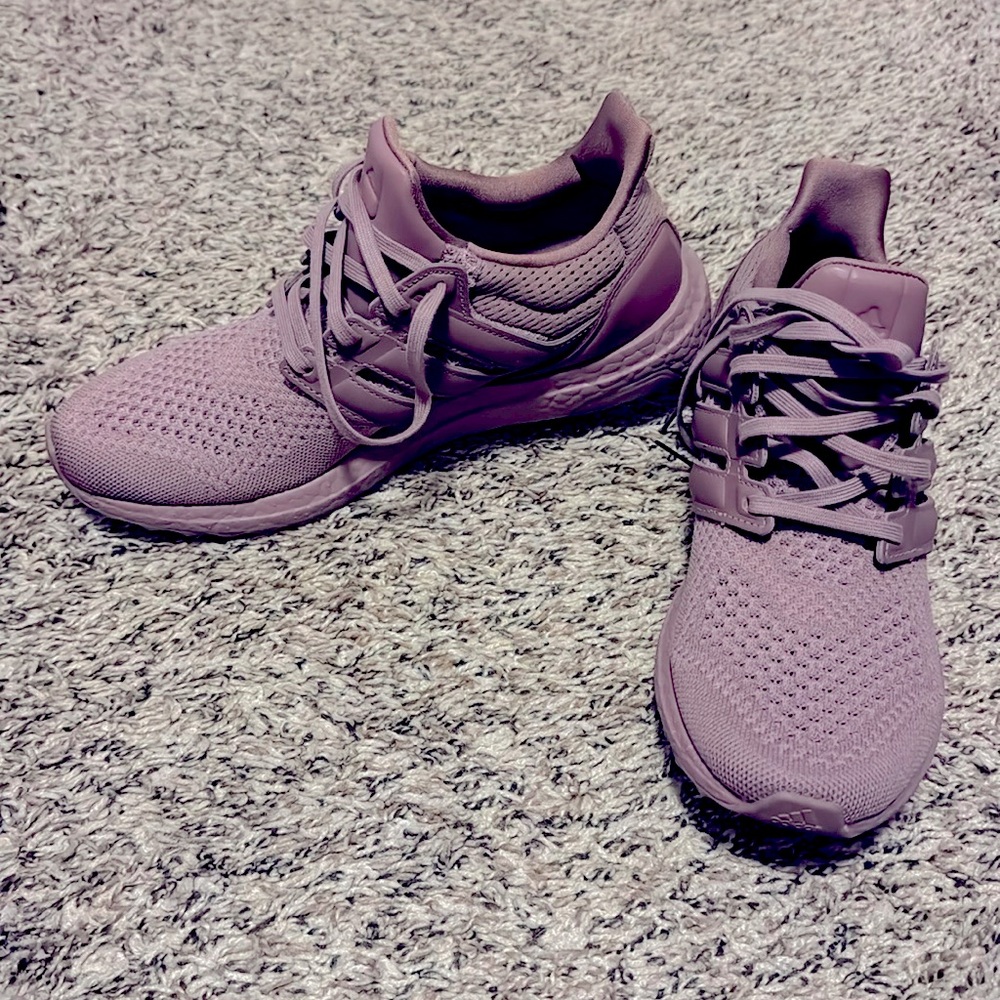 Adidas ultra boost torsion system shoes size 8 1/2